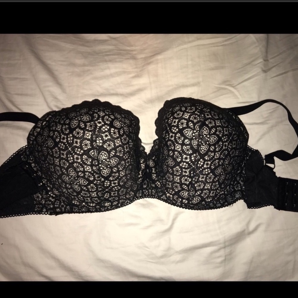 🖤‼️Victoria’s Secret Black Lace Bra‼️🖤